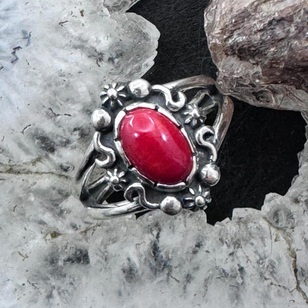 Carolyn Pollack Sterling Silver Oval Red Jasper Decorated Split Shank Ring